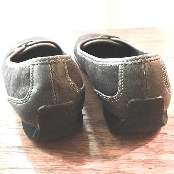 Grey flats - Picture 6 of 8